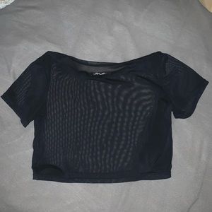 Alphalete boundless mesh crop